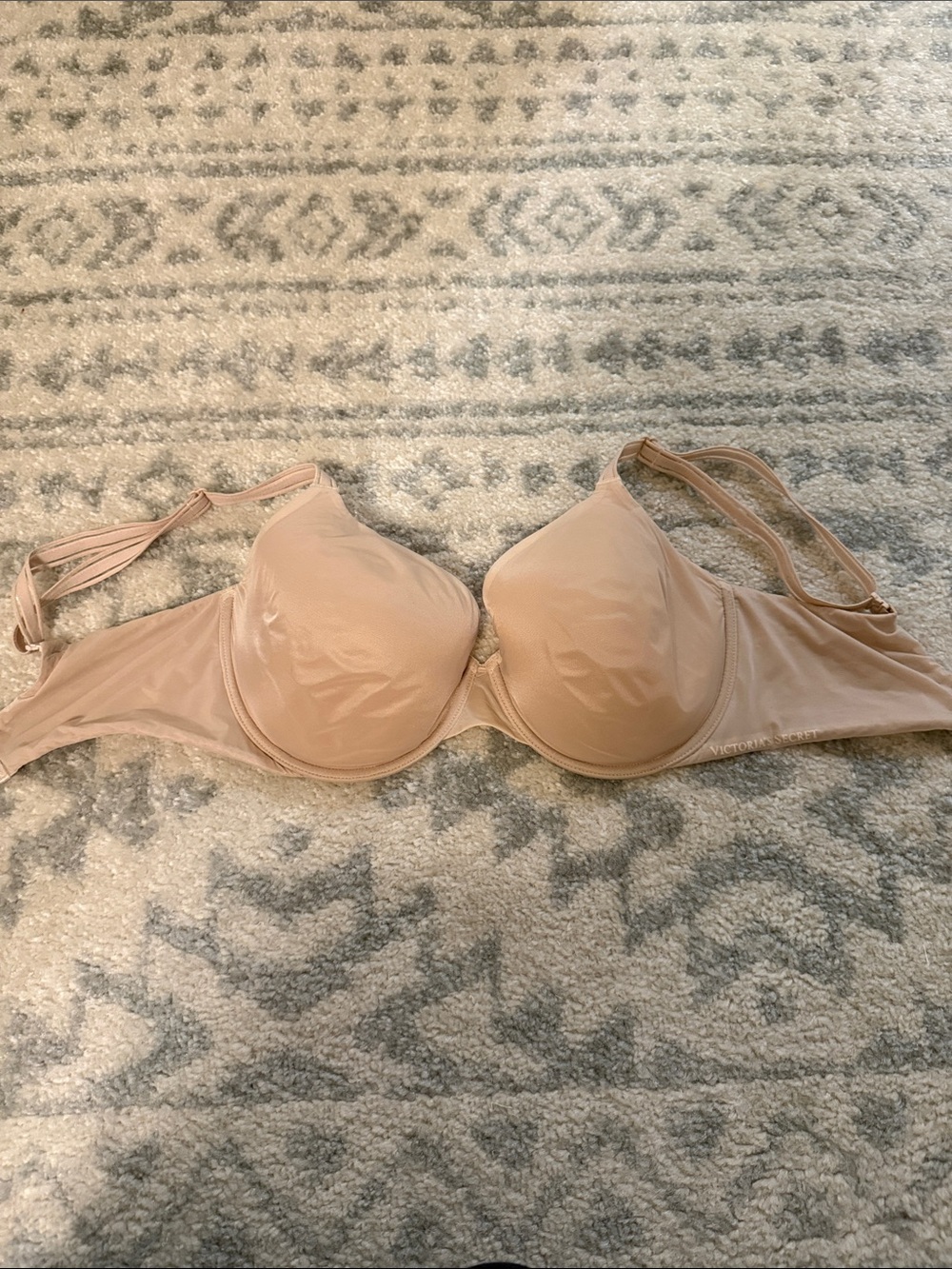 Light as a Feather VS Bra